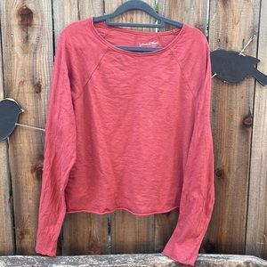 Universal Threads women’s long sleeved T shirt, size large